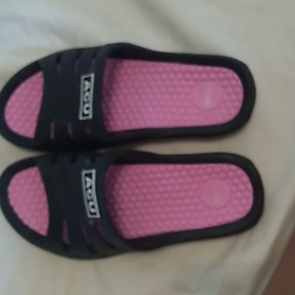 Women's ACU massaging shoes size 40 - Picture 2 of 8